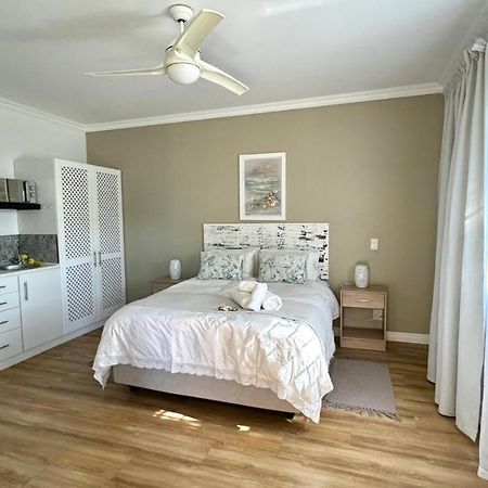 Plett57 - Self Catering - Room No2 Плеттенберг-Бей Экстерьер фото